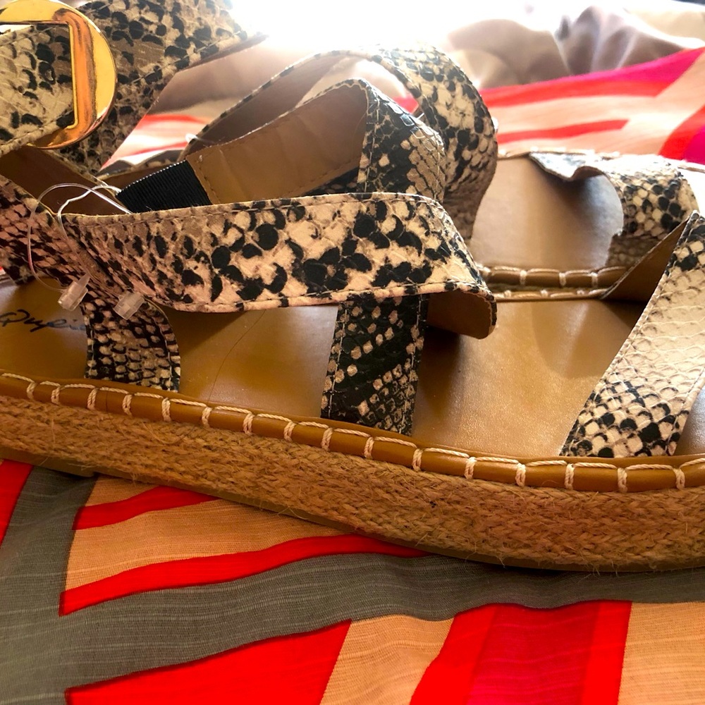 Super cute surf style snakeskin espadrille sandals